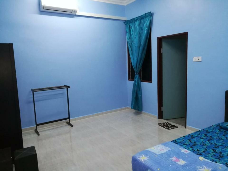 Homestay Damai Yusmila กัวลาตรังกานู ภายนอก รูปภาพ