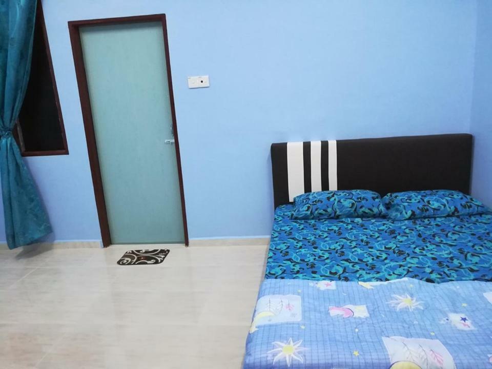 Homestay Damai Yusmila กัวลาตรังกานู ภายนอก รูปภาพ
