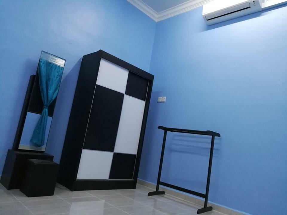 Homestay Damai Yusmila กัวลาตรังกานู ภายนอก รูปภาพ