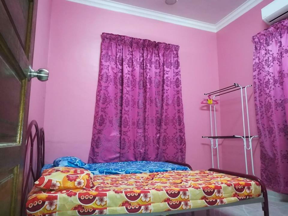 Homestay Damai Yusmila กัวลาตรังกานู ภายนอก รูปภาพ