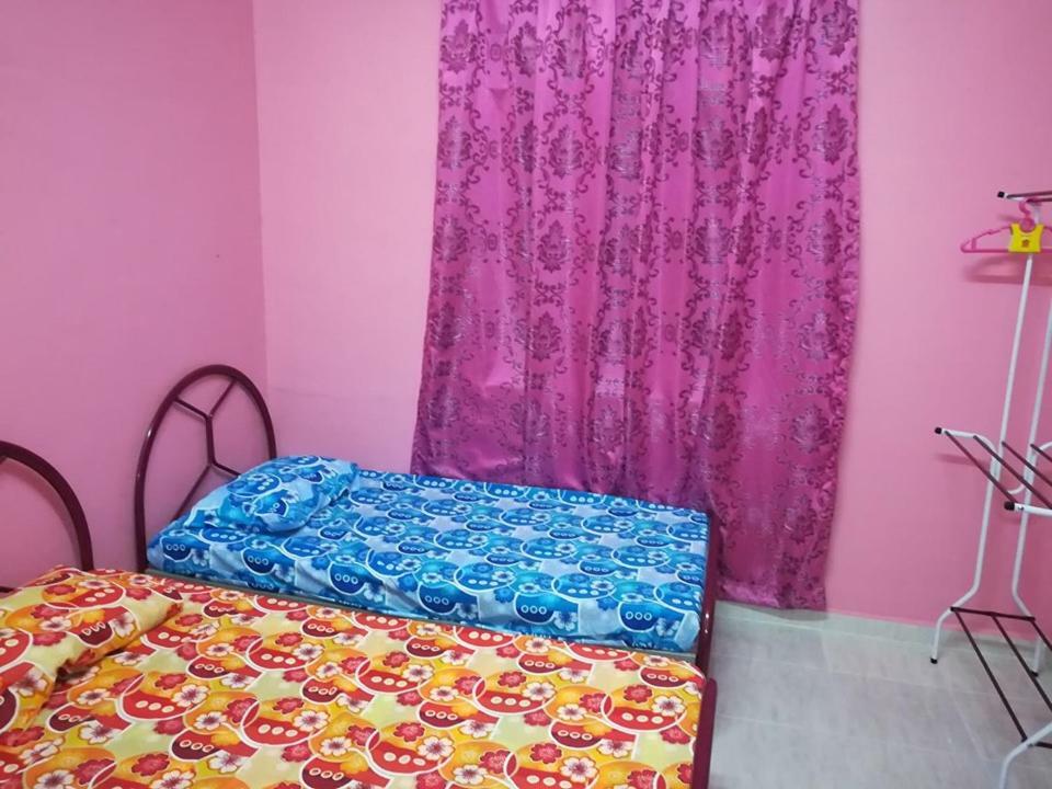 Homestay Damai Yusmila กัวลาตรังกานู ภายนอก รูปภาพ
